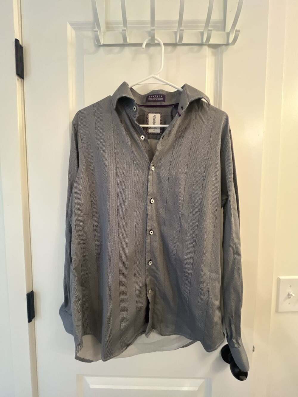Robert Graham Stretch Grey Chevron Stripe Button Down Shirt